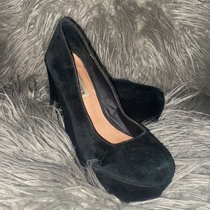 Suede Steve Madden wedge